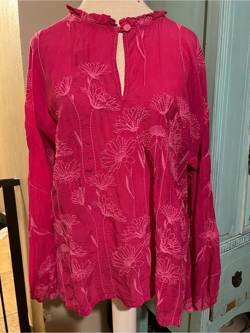 Johnny Was Daisy Arianda Boho long Sleeve Embroidered Shirt Size Small Magenta